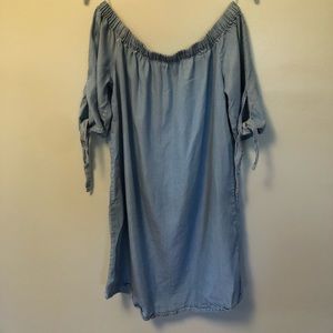 Off the shoulders strapless denim dress